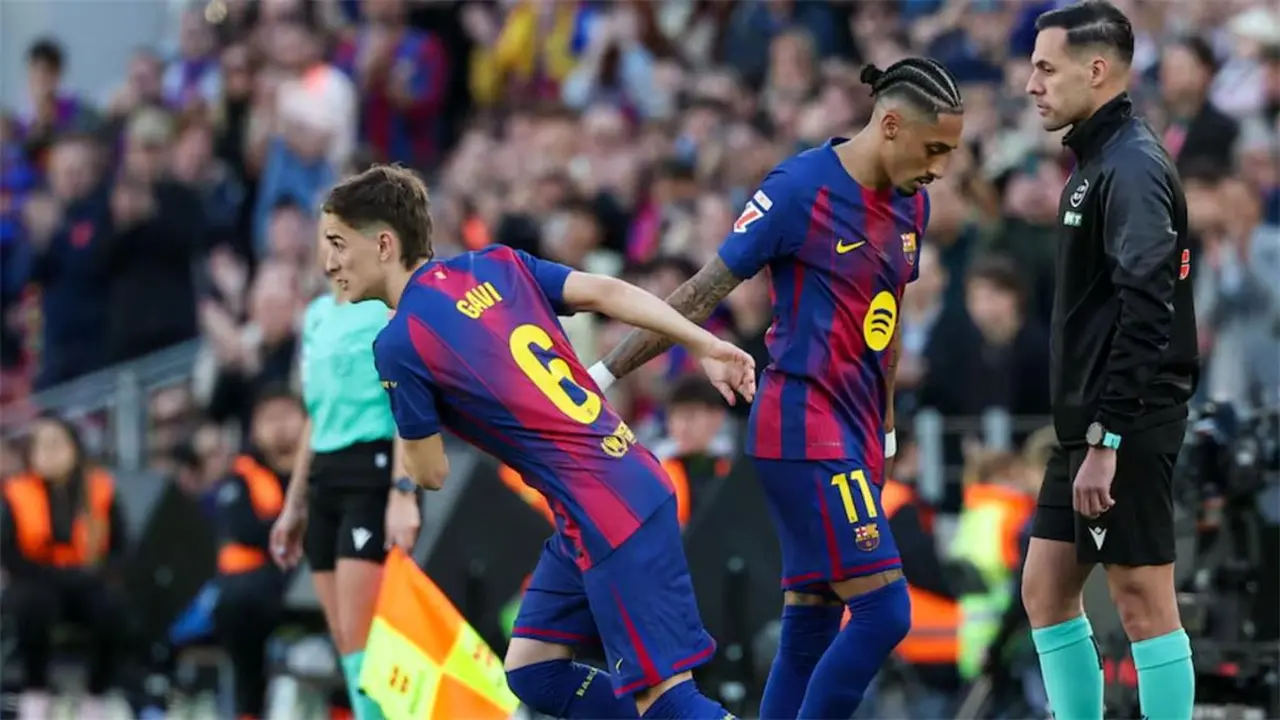 جافي يروي تفاصيل معاناته مع برشلونة ودور فليك في مساندته بعد العودة